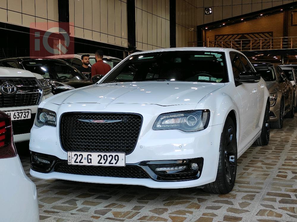 كرايسلر 300